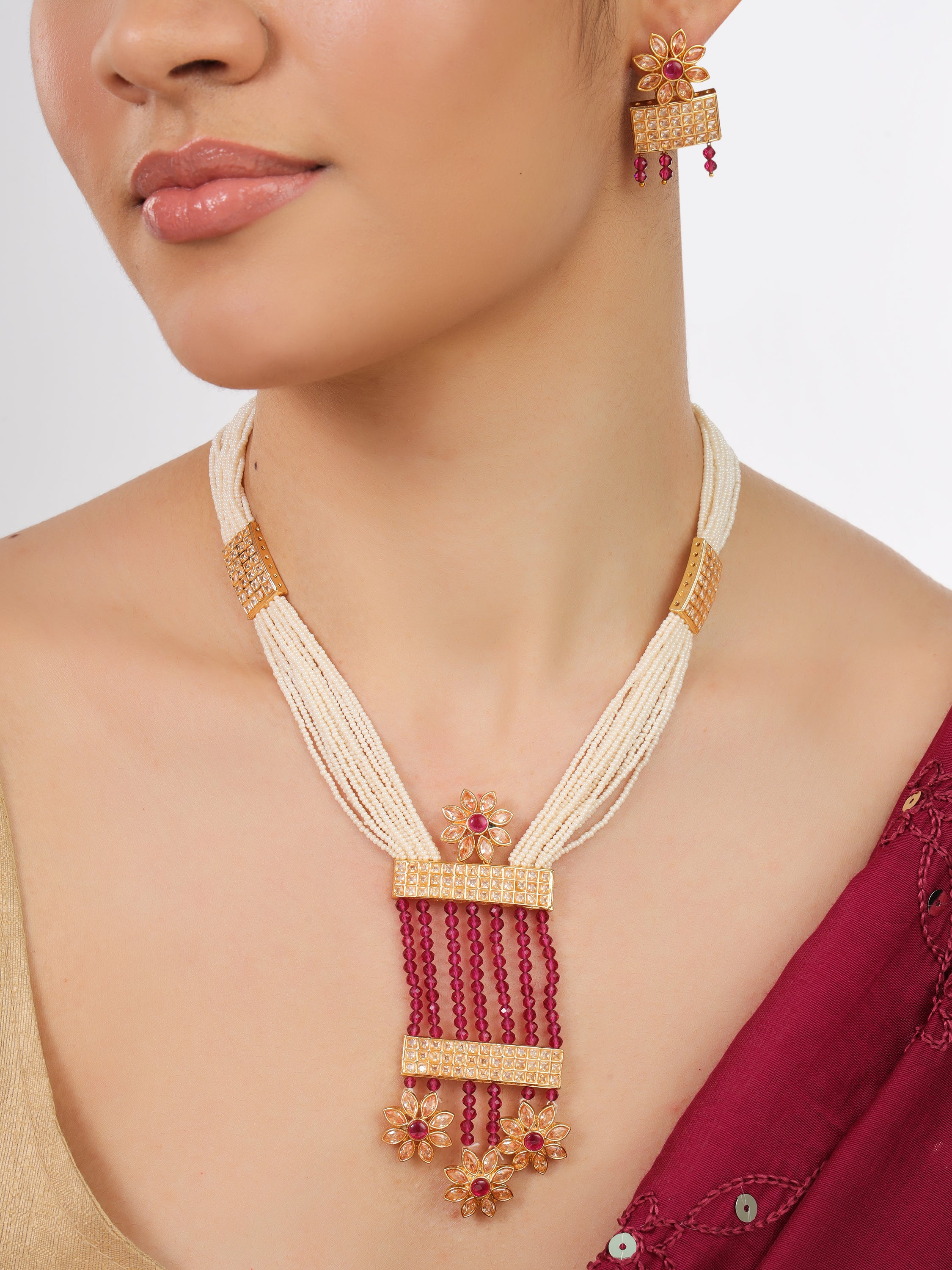 pearl necklace jewellery