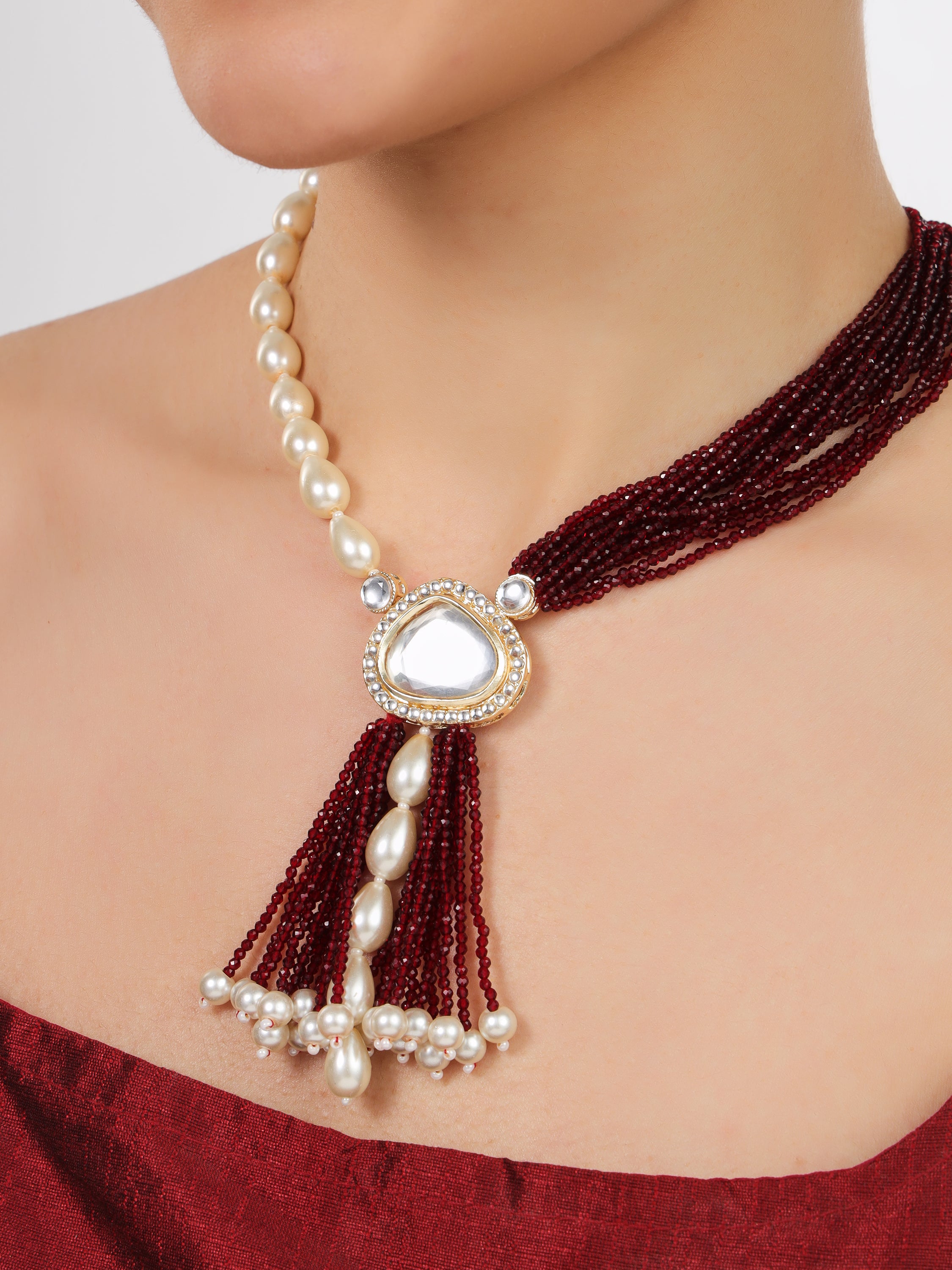 pearl necklace jewellery