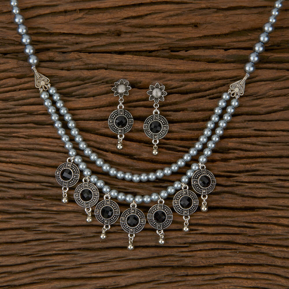 pearl necklace jewellery