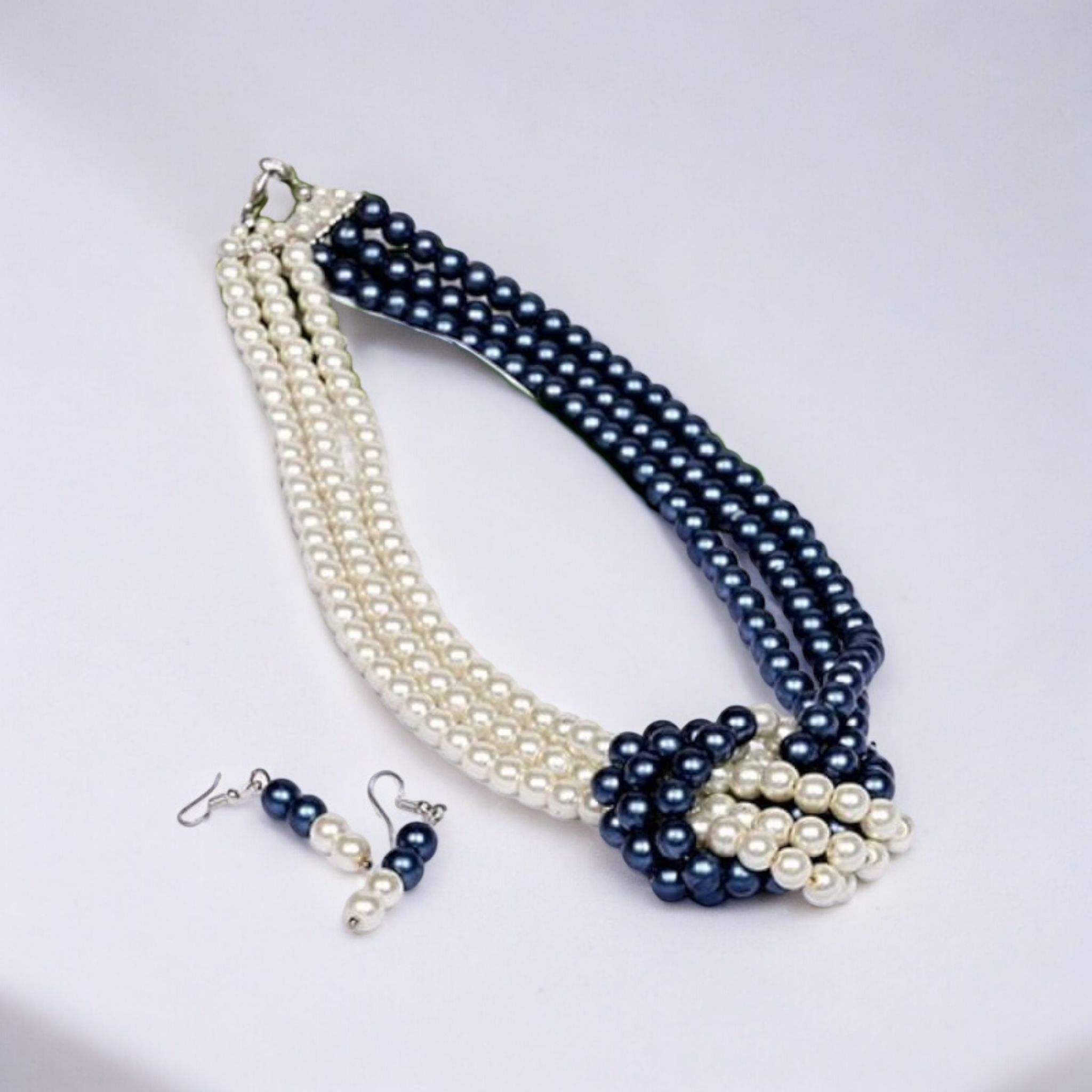 pearl necklace jewellery