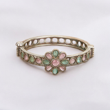 Belle Edge Floral Antique Kundan Kada