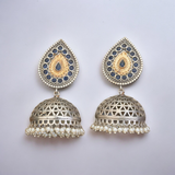 Belle Edge Classic Silver Moti Earring