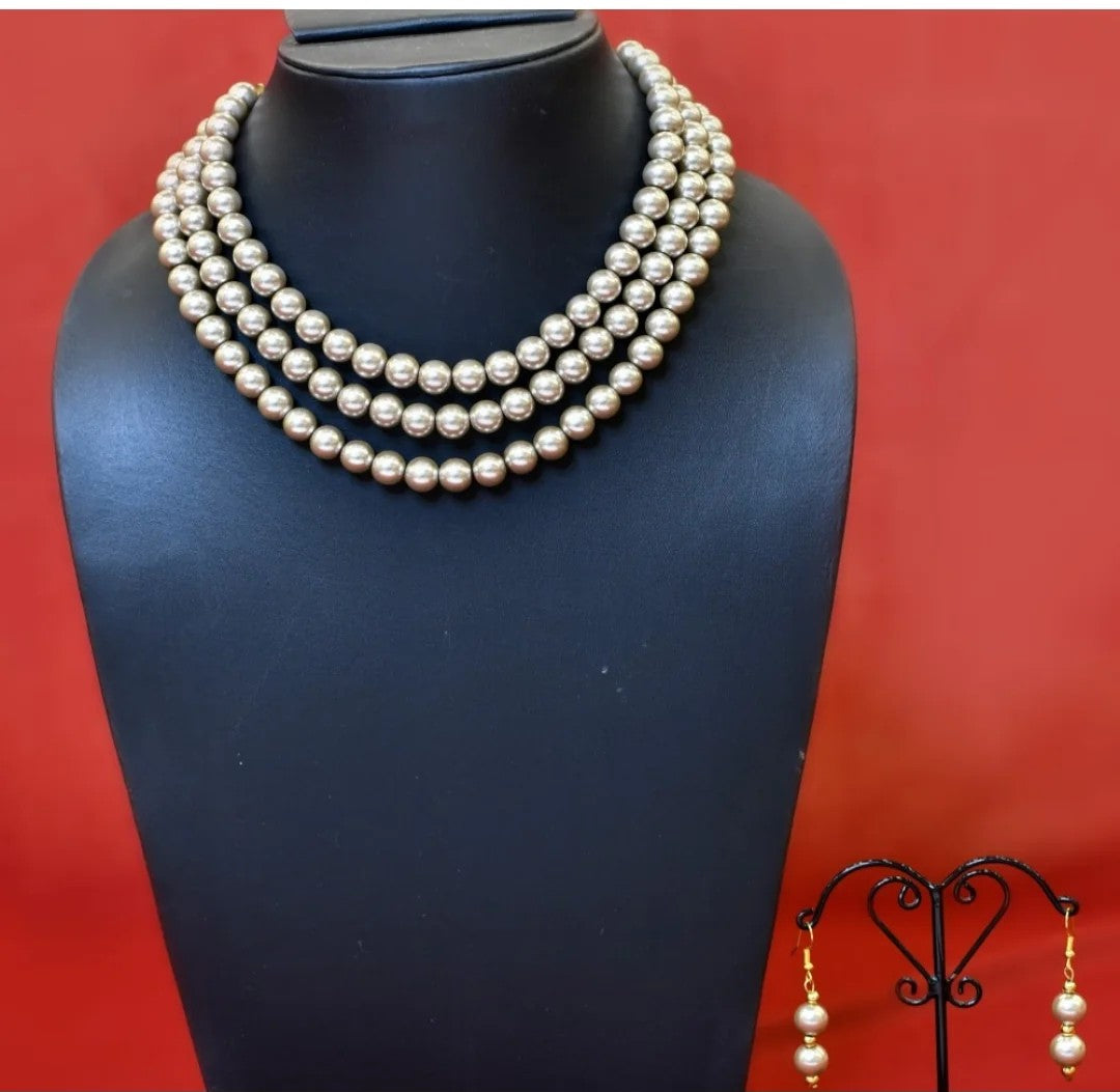 pearl necklace jewellery