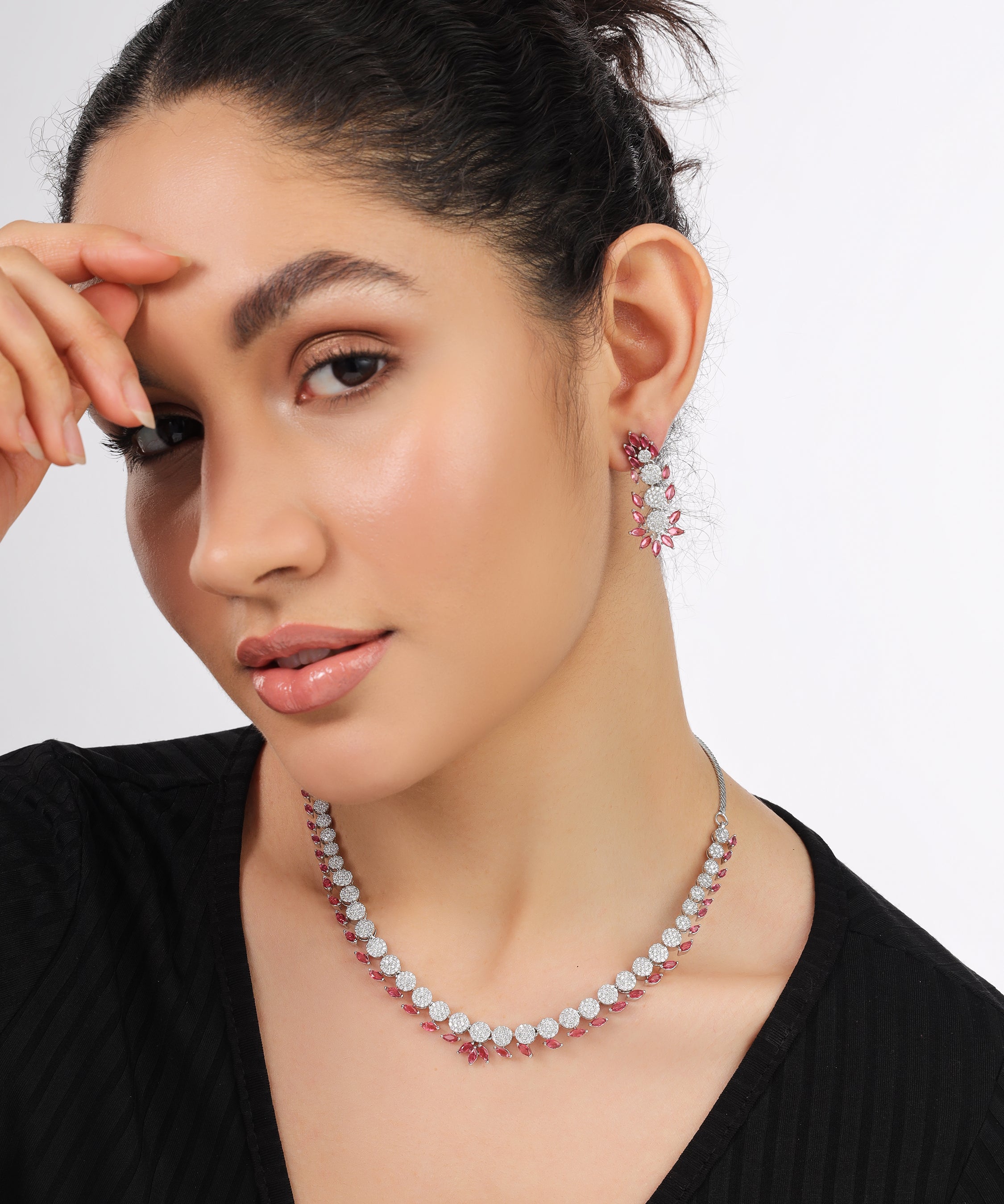 pearl necklace jewellery