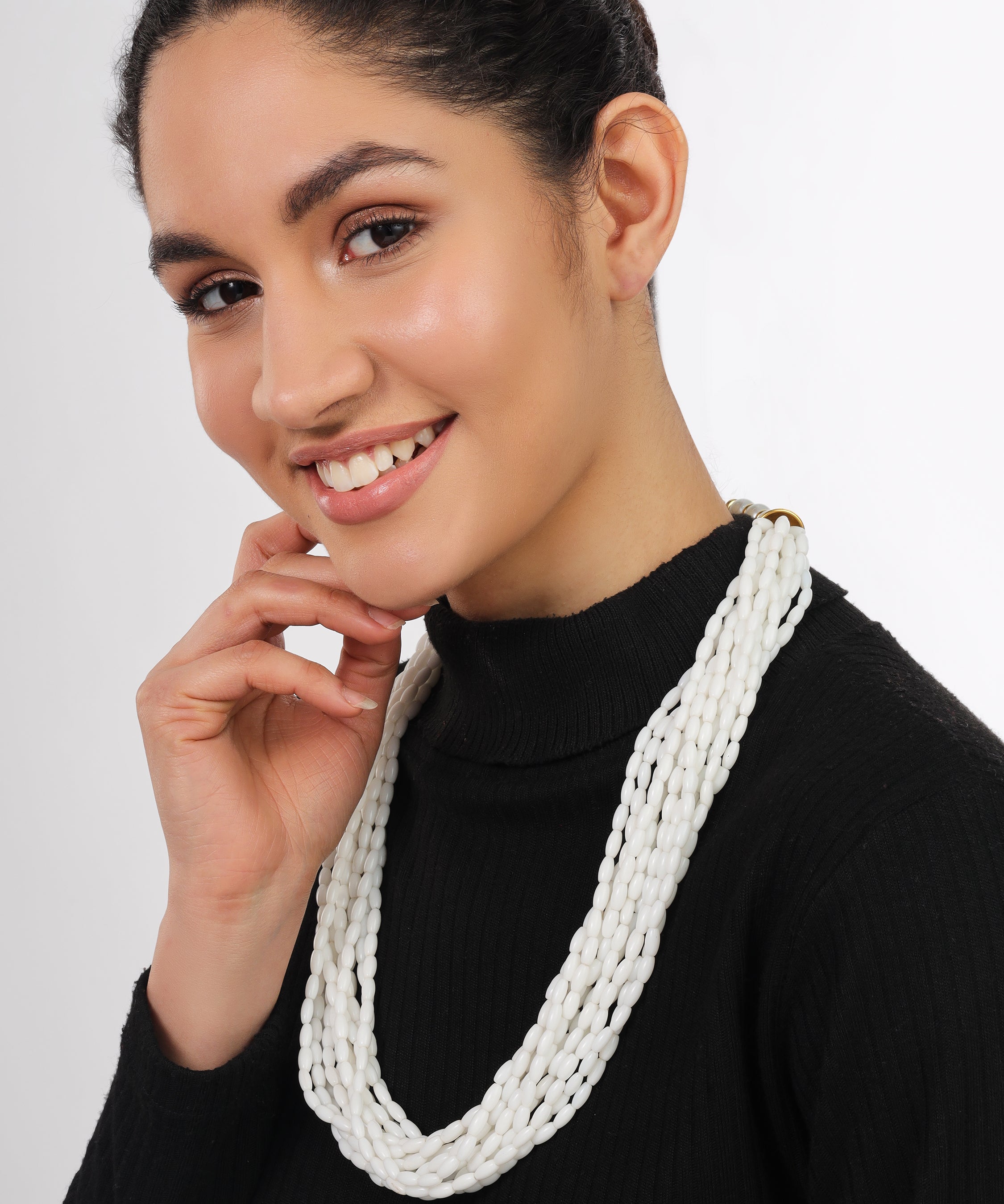 pearl necklace jewellery