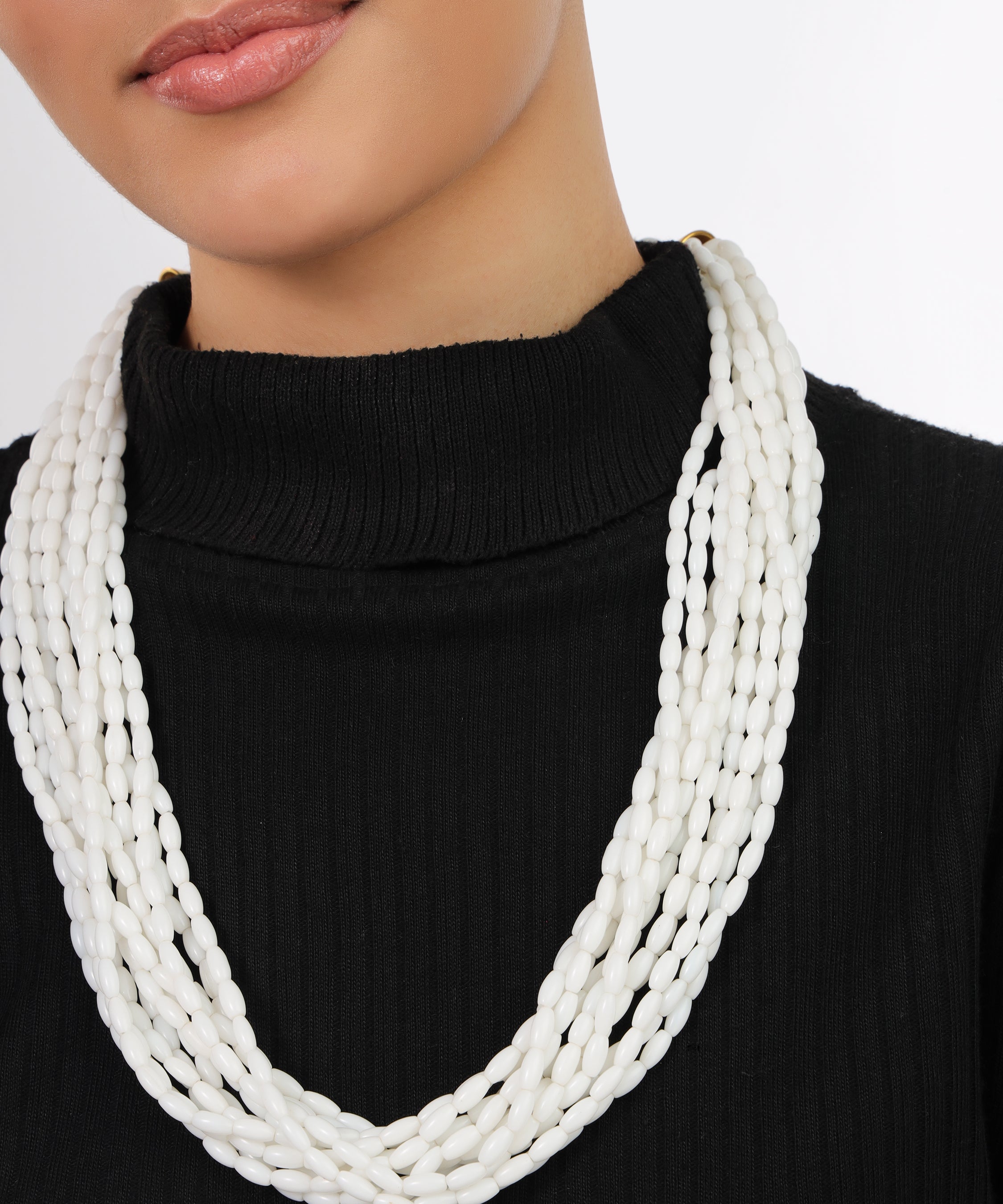 pearl necklace jewellery