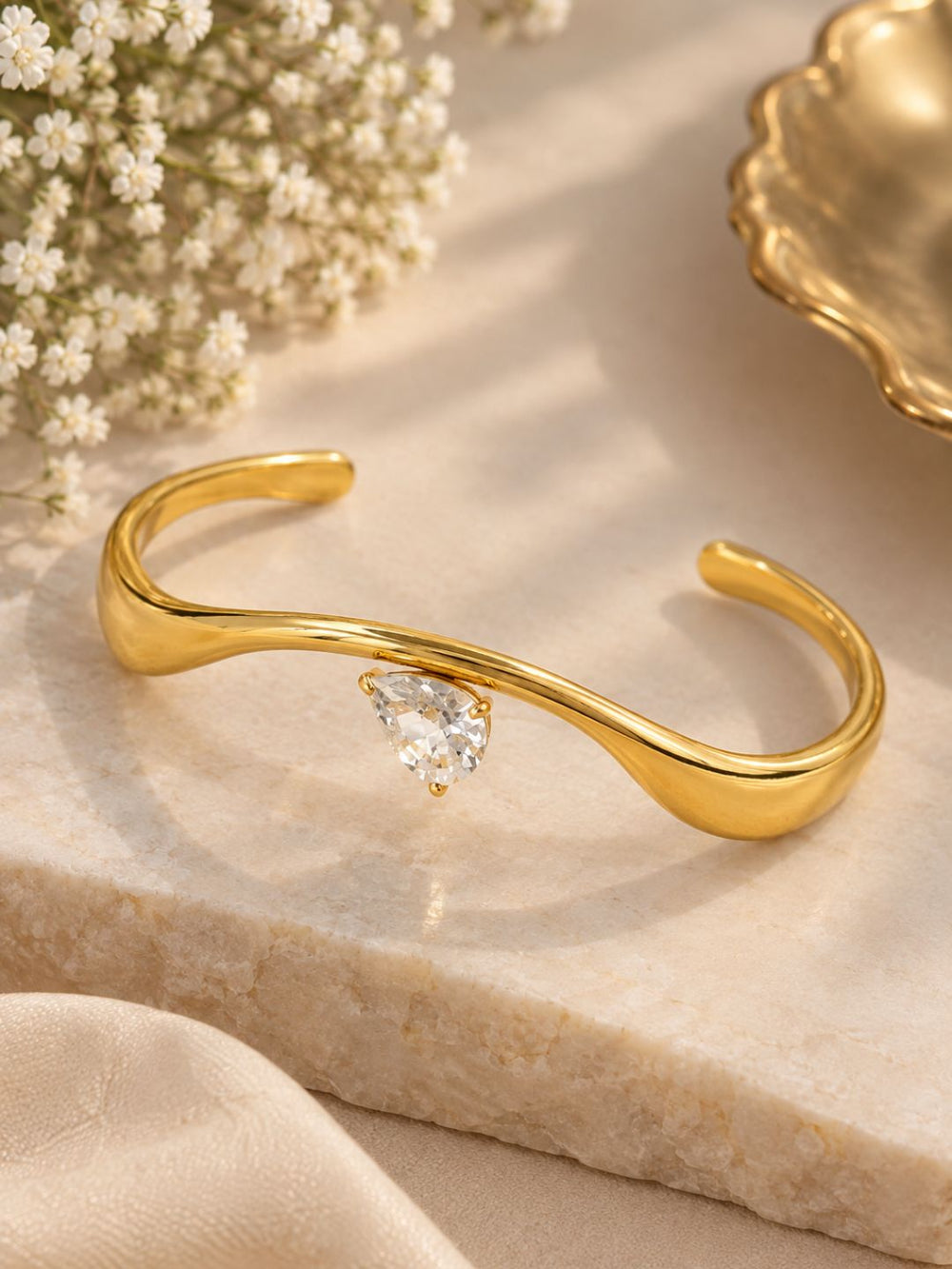 Teardrop Solitaire Open Cuff