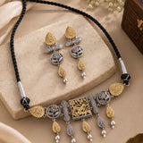 Gold Floral Motif Choker Set